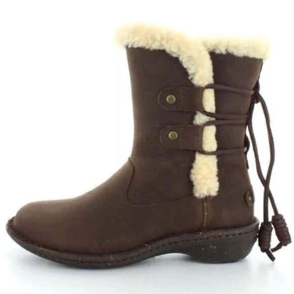 Original UGG Australia Brown Akadia Short Split Shaft Boots‎ 6 - Picture 1 of 10